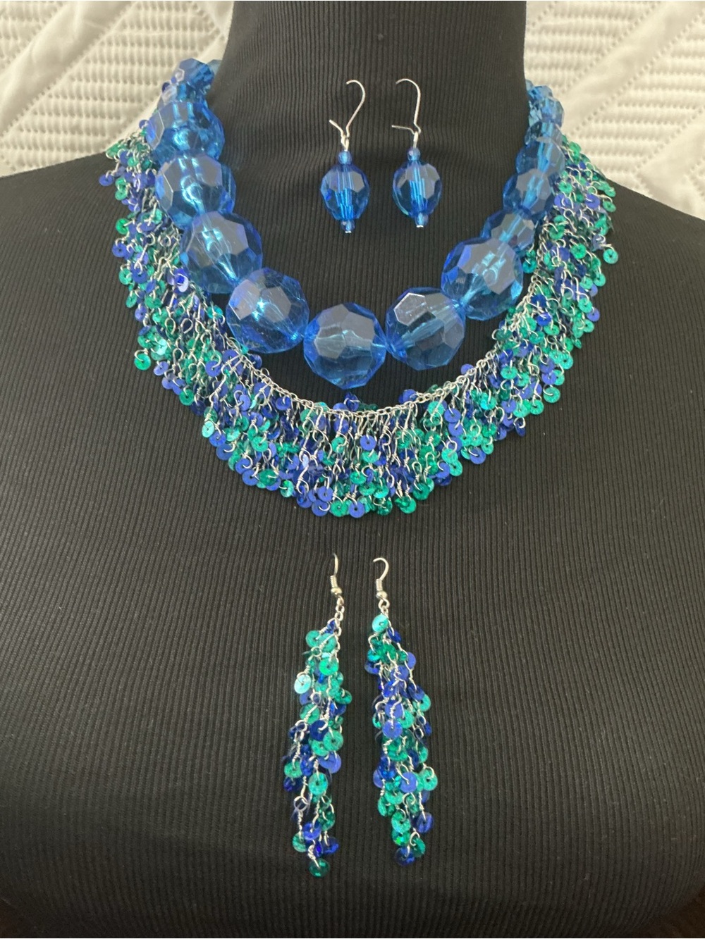 2 Sets Necklace & Matching Earrings. Gorgeous Blue